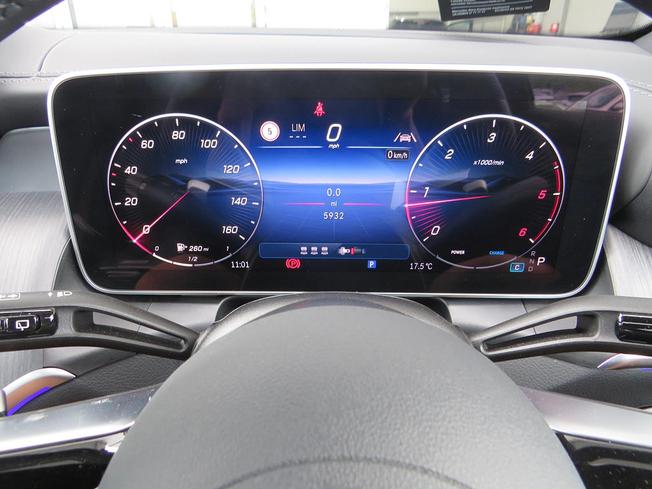 Mercedes-Benz GLC Photo 32