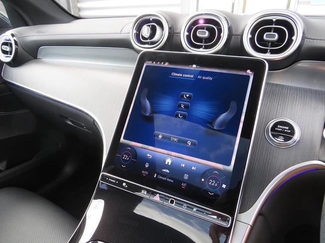 Mercedes-Benz GLC Photo 38