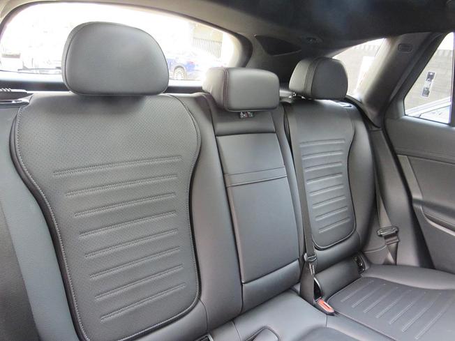Mercedes-Benz GLC Photo 8