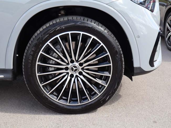 MERCEDES-BENZ Glc Photo 17