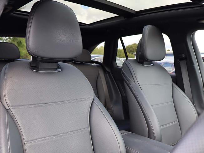 MERCEDES-BENZ Glc Photo 18