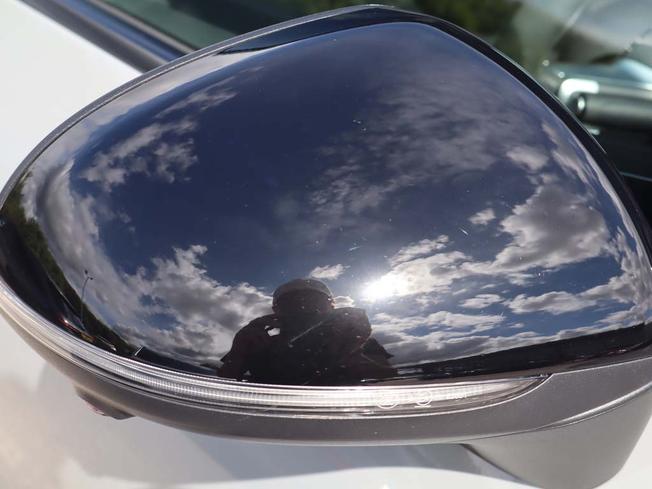 MERCEDES-BENZ Glc Photo 25