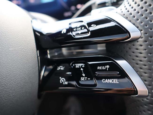 MERCEDES-BENZ Glc Photo 33