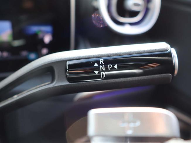 MERCEDES-BENZ Glc Photo 36