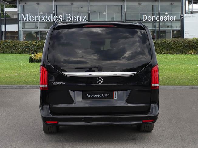MERCEDES-BENZ V Class Photo 11