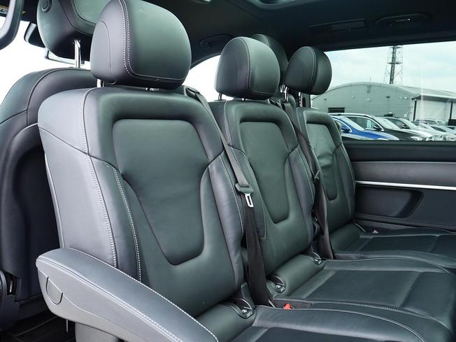 MERCEDES-BENZ V Class Photo 35