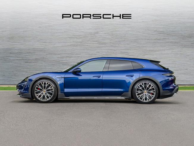 PORSCHE Taycan Photo 5
