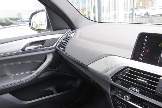 BMW X3 Photo 29