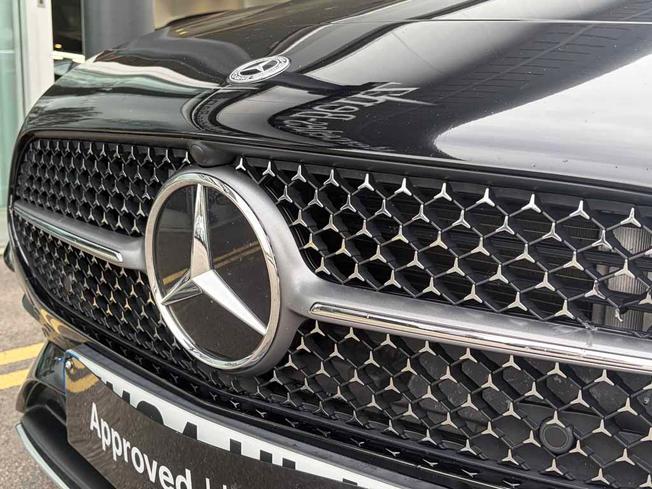 MERCEDES-BENZ A Class Photo 14