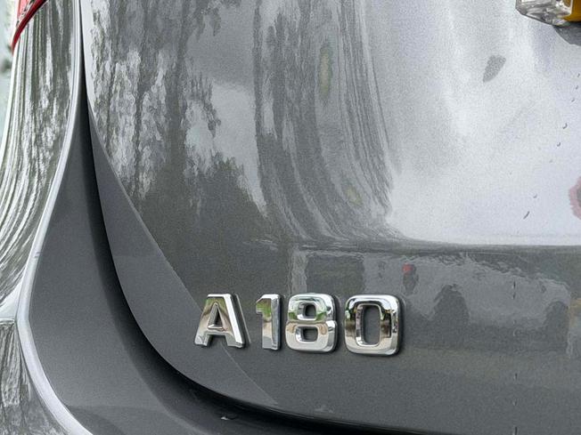 MERCEDES-BENZ A Class Photo 19
