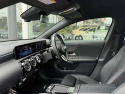 MERCEDES-BENZ A Class Photo 3