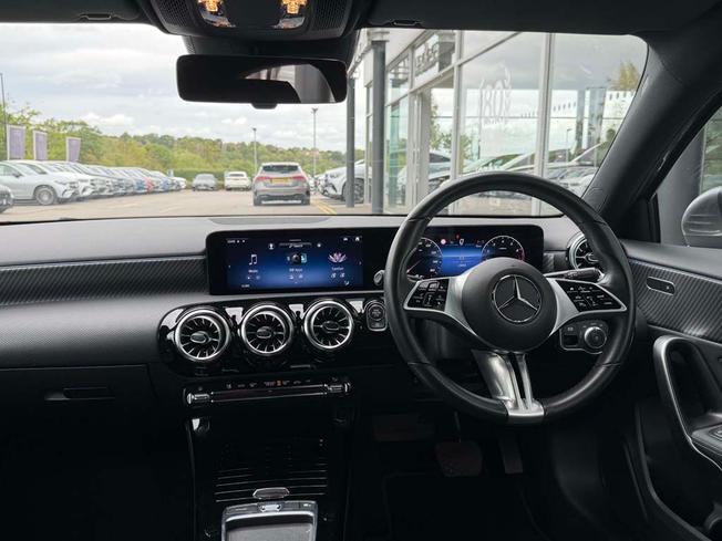 MERCEDES-BENZ A Class Photo 42