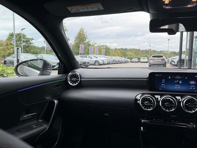 MERCEDES-BENZ A Class Photo 43
