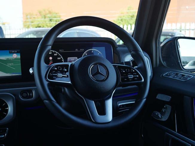 MERCEDES-BENZ G Class Photo 40