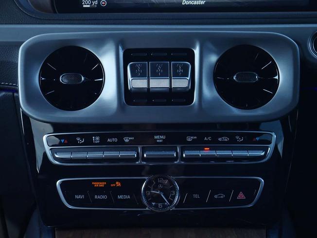 MERCEDES-BENZ G Class Photo 43