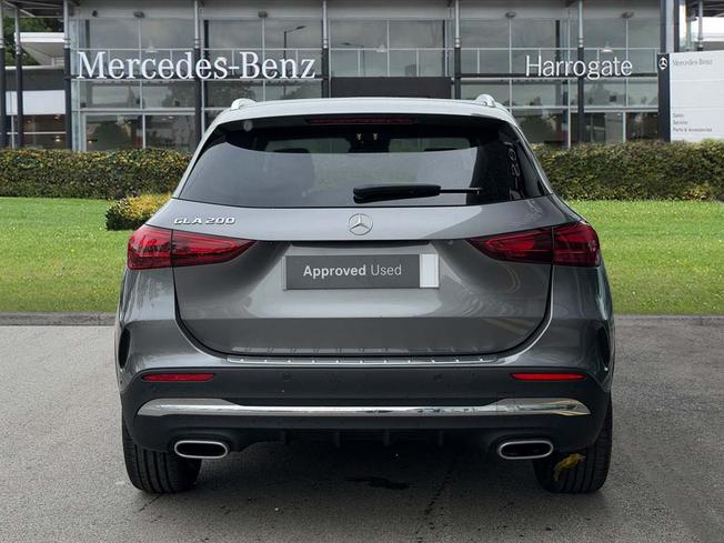 MERCEDES-BENZ GLA Photo 11