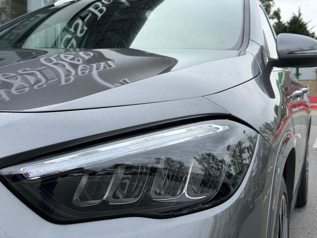 MERCEDES-BENZ GLA Photo 12