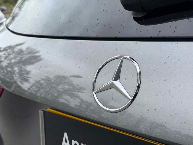 MERCEDES-BENZ GLA Photo 21