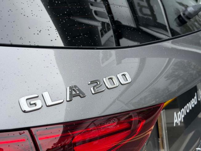MERCEDES-BENZ GLA Photo 22