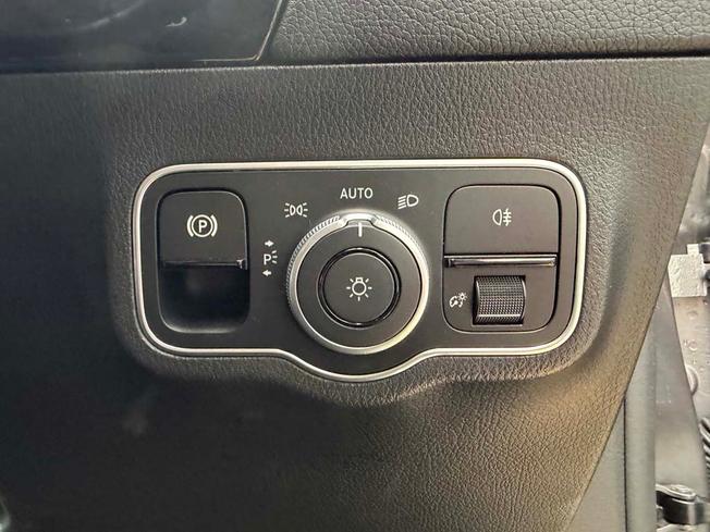MERCEDES-BENZ GLA Photo 27
