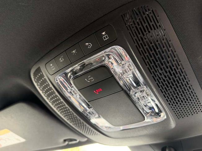 MERCEDES-BENZ GLA Photo 36
