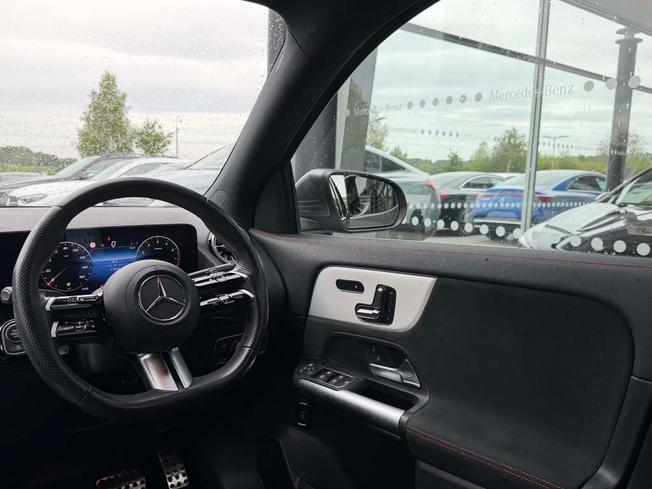 MERCEDES-BENZ GLA Photo 46