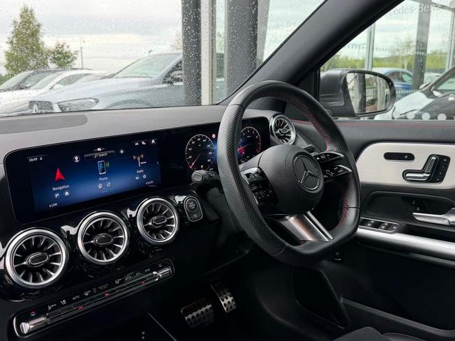 MERCEDES-BENZ GLA Photo 48