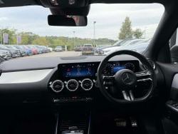 MERCEDES-BENZ GLA Photo 5