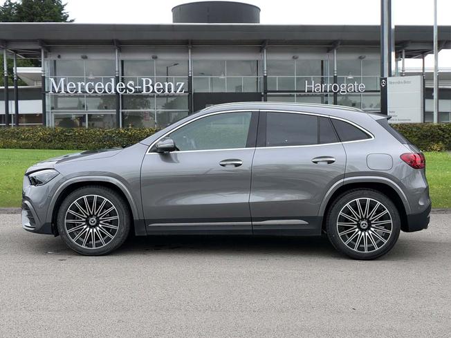 MERCEDES-BENZ GLA Photo 7