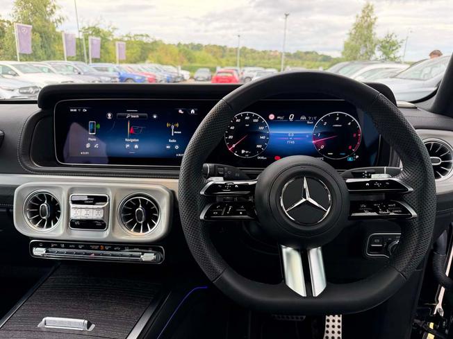 MERCEDES-BENZ G Class Photo 27