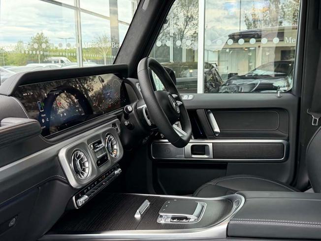 MERCEDES-BENZ G Class Photo 3