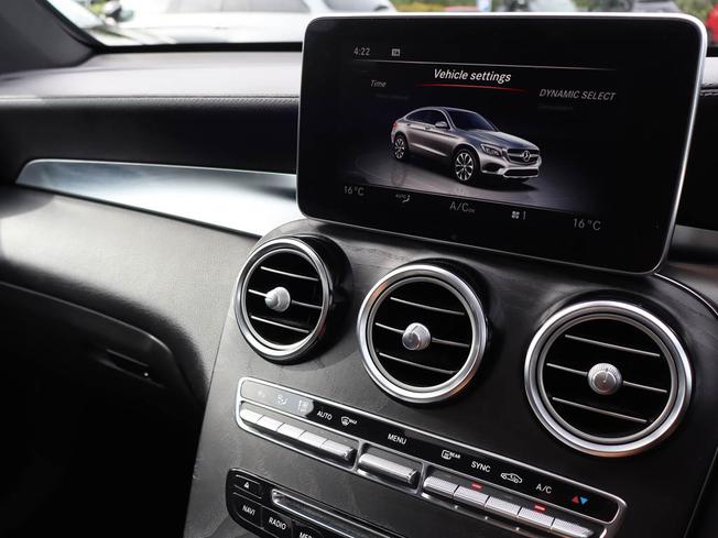 MERCEDES-BENZ Glc Photo 41