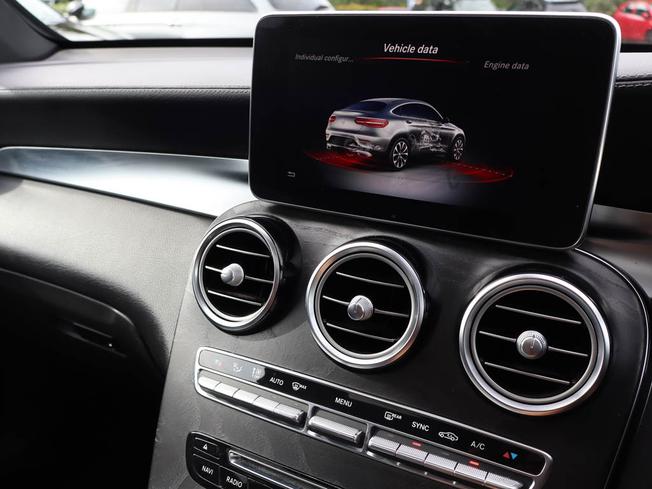 MERCEDES-BENZ Glc Photo 44