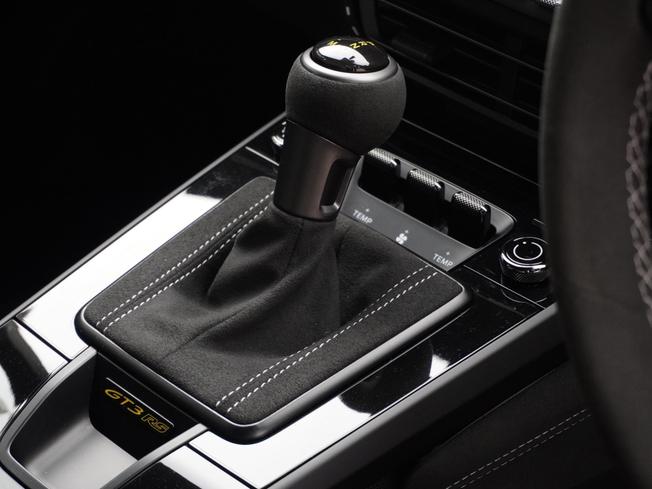 PORSCHE 911 Photo 19