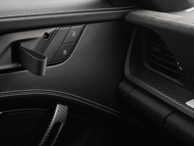 PORSCHE 911 Photo 29