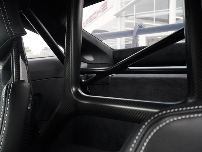 PORSCHE 911 Photo 30
