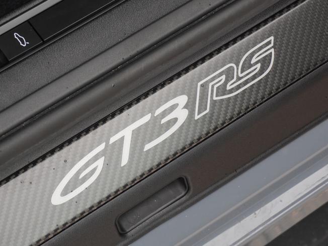 PORSCHE 911 Photo 36
