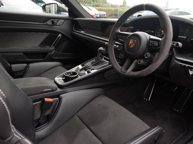 PORSCHE 911 Photo 4