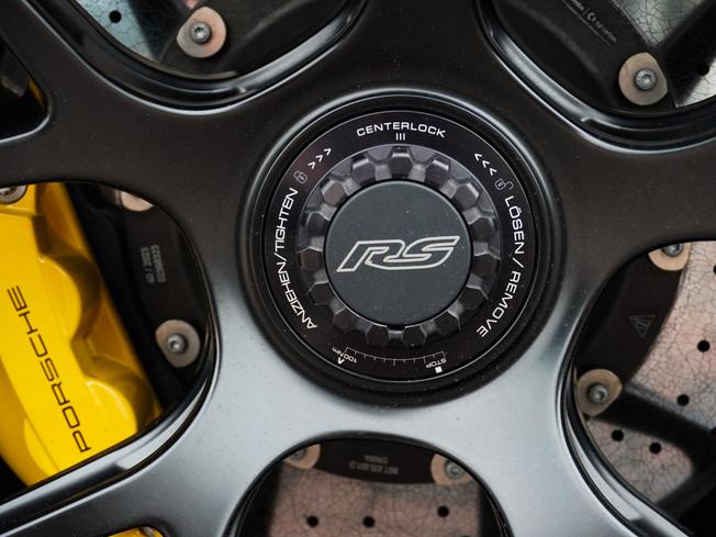 PORSCHE 911 Photo 43