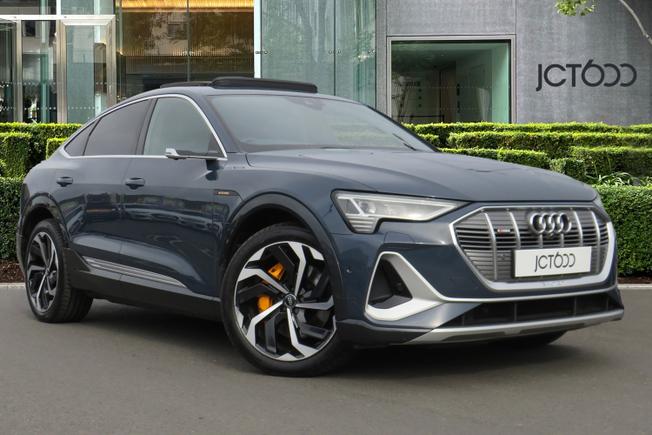 AUDI e-tron Photo 1