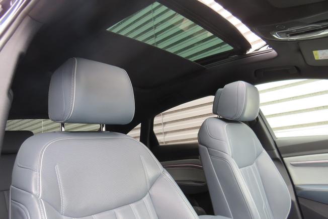 AUDI e-tron Photo 11