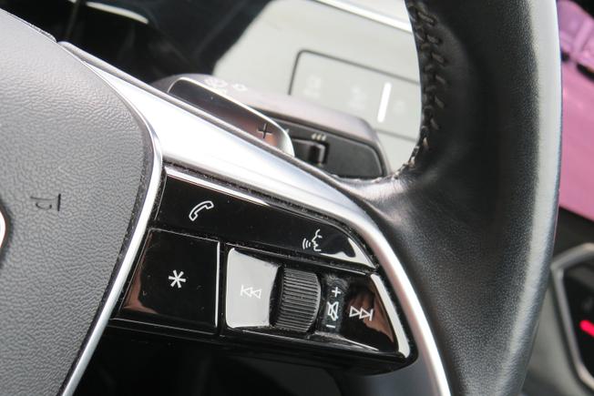 AUDI e-tron Photo 27