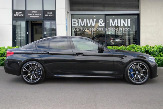 BMW M5 Photo 3
