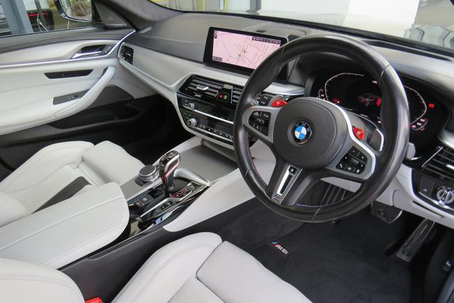 BMW M5 Photo 30