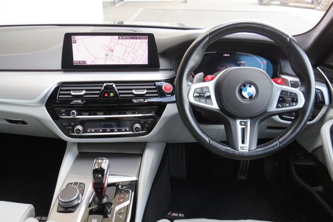 BMW M5 Photo 35