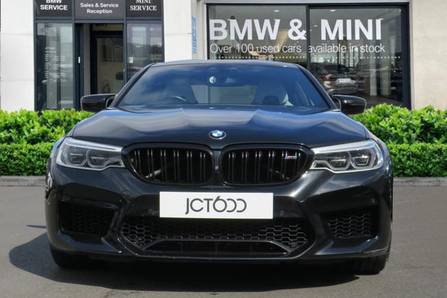 BMW M5 Photo 4