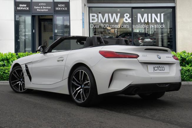 BMW Z4 Photo 2