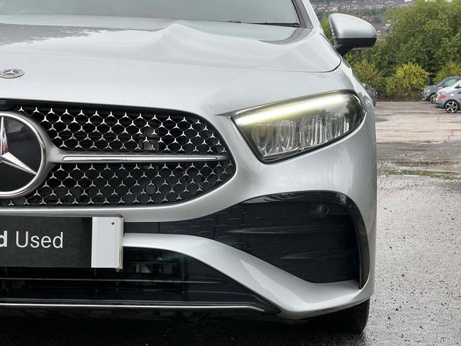 MERCEDES-BENZ A Class Photo 18