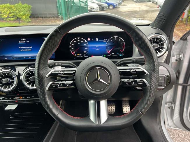 MERCEDES-BENZ A Class Photo 21