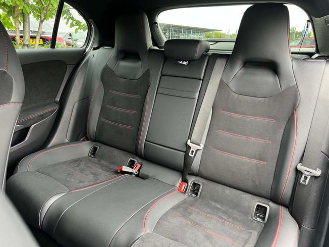 MERCEDES-BENZ A Class Photo 42